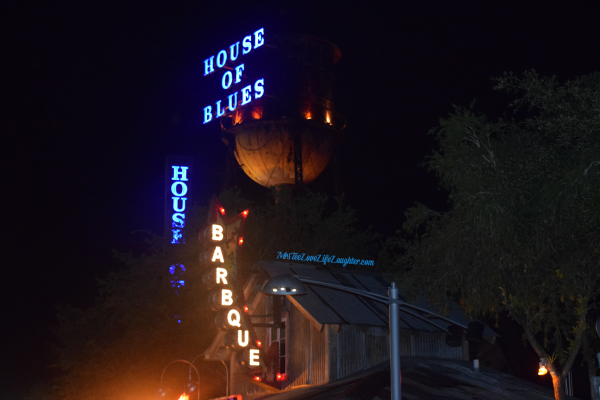 WordlessWednesday - House of Blues Style {W/Link} | MrsTeeLoveLifeLaughter.com