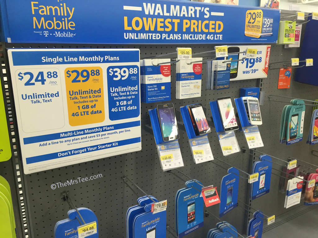 Busy Mom's Stay #JustACallAway With Walmart's Family Mobile Plan | TheMrsTee.com